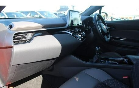 Toyota C-HR I рестайлинг, 2020 год, 1 735 000 рублей, 22 фотография