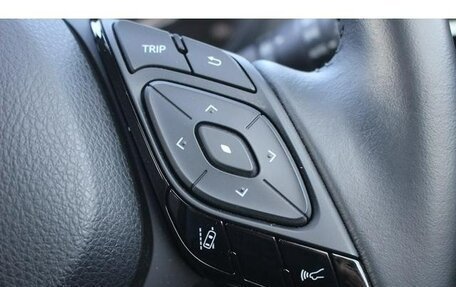 Toyota C-HR I рестайлинг, 2020 год, 1 735 000 рублей, 26 фотография