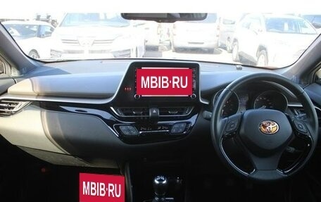 Toyota C-HR I рестайлинг, 2020 год, 1 735 000 рублей, 24 фотография