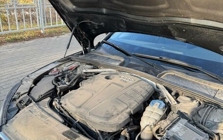 Audi A4, 2017 год, 2 200 000 рублей, 5 фотография