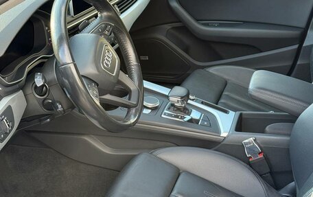 Audi A4, 2017 год, 2 200 000 рублей, 10 фотография