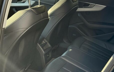 Audi A4, 2017 год, 2 200 000 рублей, 16 фотография