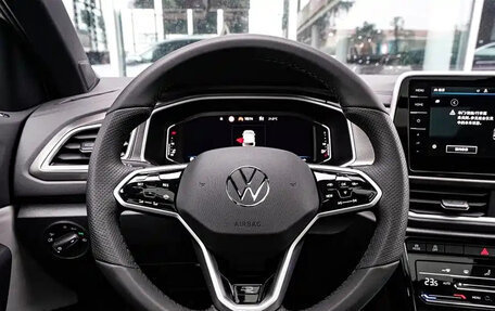 Volkswagen T-Roc I, 2025 год, 2 690 000 рублей, 10 фотография