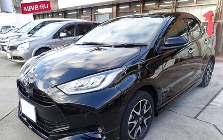 Toyota Yaris, 2022 год, 980 000 рублей, 1 фотография