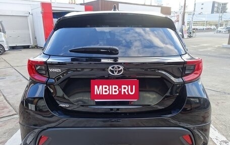 Toyota Yaris, 2022 год, 980 000 рублей, 6 фотография