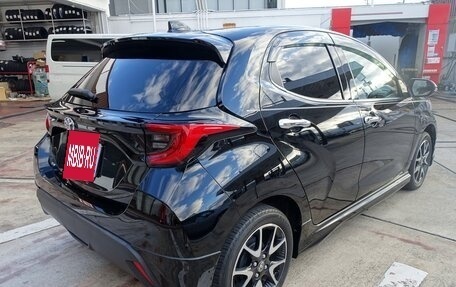 Toyota Yaris, 2022 год, 980 000 рублей, 7 фотография