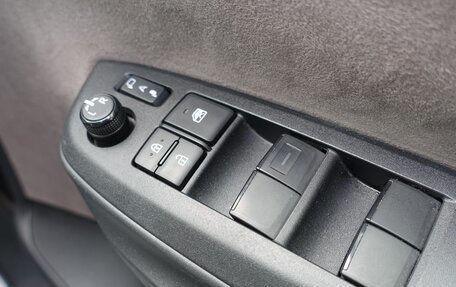 Toyota Yaris, 2022 год, 980 000 рублей, 32 фотография