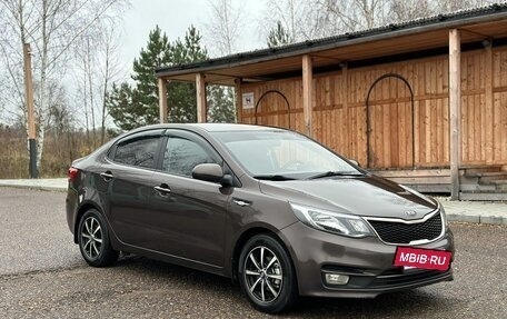 KIA Rio III рестайлинг, 2016 год, 1 000 000 рублей, 9 фотография