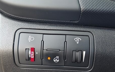 Hyundai Solaris II рестайлинг, 2014 год, 1 200 000 рублей, 9 фотография