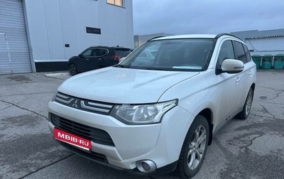 Mitsubishi Outlander III рестайлинг 3, 2013 год, 1 224 000 рублей, 1 фотография
