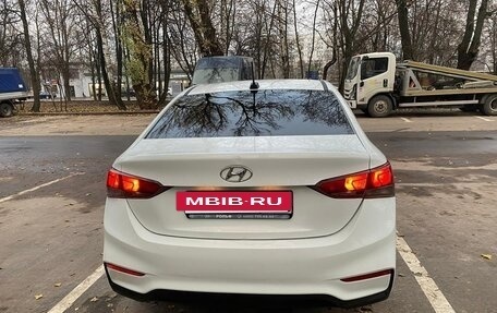 Hyundai Solaris II рестайлинг, 2017 год, 820 000 рублей, 4 фотография