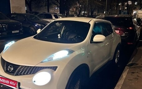 Nissan Juke II, 2011 год, 810 000 рублей, 2 фотография