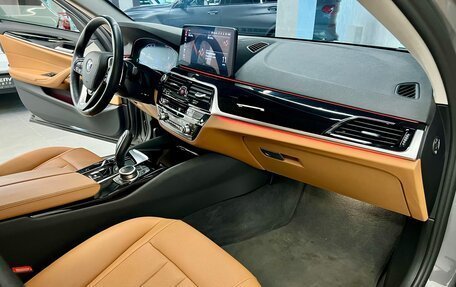 BMW 5 серия, 2022 год, 5 400 000 рублей, 22 фотография