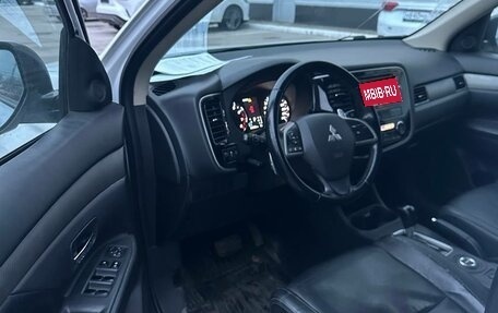 Mitsubishi Outlander III рестайлинг 3, 2013 год, 1 224 000 рублей, 7 фотография