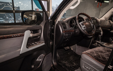 Toyota Land Cruiser 200, 2009 год, 2 600 000 рублей, 10 фотография