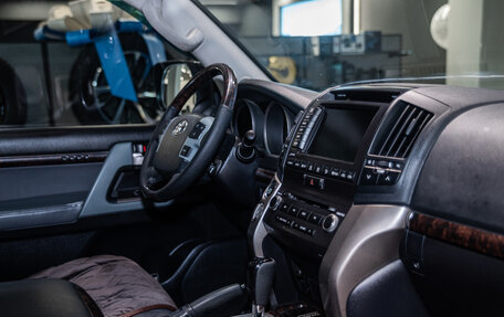 Toyota Land Cruiser 200, 2009 год, 2 600 000 рублей, 14 фотография