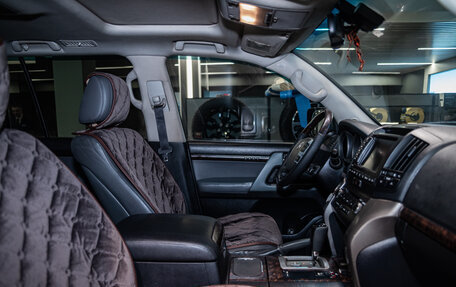 Toyota Land Cruiser 200, 2009 год, 2 600 000 рублей, 15 фотография