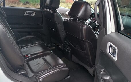 Ford Explorer VI, 2013 год, 2 000 000 рублей, 14 фотография