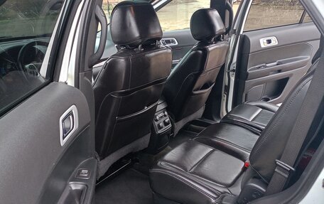 Ford Explorer VI, 2013 год, 2 000 000 рублей, 17 фотография