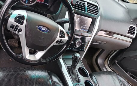 Ford Explorer VI, 2013 год, 2 000 000 рублей, 16 фотография