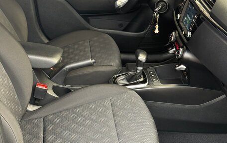 KIA Rio IV, 2018 год, 1 440 000 рублей, 10 фотография