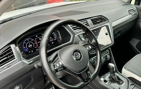 Volkswagen Tiguan II, 2020 год, 3 099 900 рублей, 8 фотография