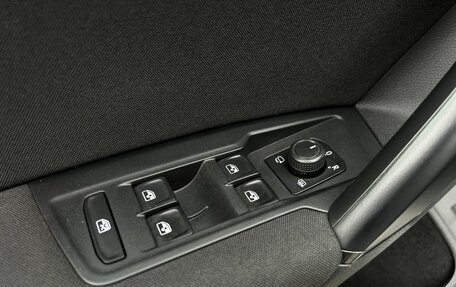 Volkswagen Tiguan II, 2020 год, 3 099 900 рублей, 26 фотография