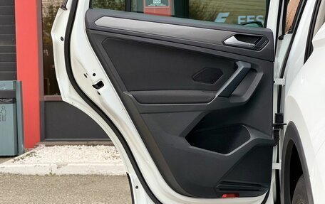 Volkswagen Tiguan II, 2020 год, 3 099 900 рублей, 35 фотография