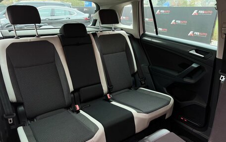 Volkswagen Tiguan II, 2020 год, 3 099 900 рублей, 23 фотография