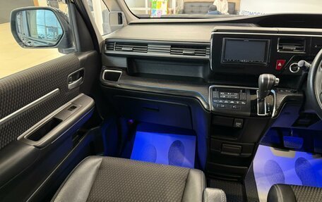 Honda Stepwgn IV, 2015 год, 2 229 000 рублей, 15 фотография