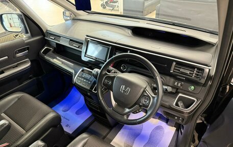 Honda Stepwgn IV, 2015 год, 2 229 000 рублей, 12 фотография