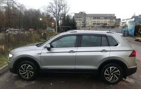 Volkswagen Tiguan II, 2018 год, 2 600 000 рублей, 8 фотография