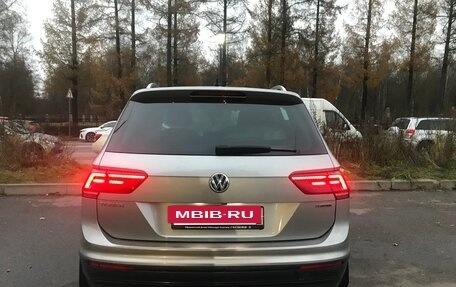 Volkswagen Tiguan II, 2018 год, 2 600 000 рублей, 10 фотография