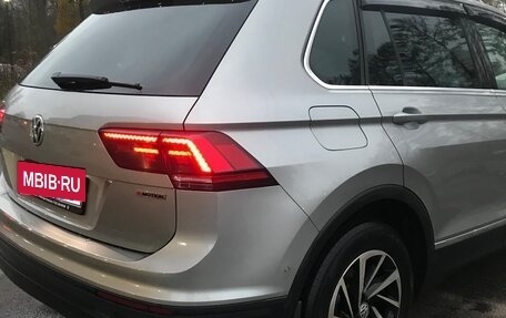 Volkswagen Tiguan II, 2018 год, 2 600 000 рублей, 11 фотография