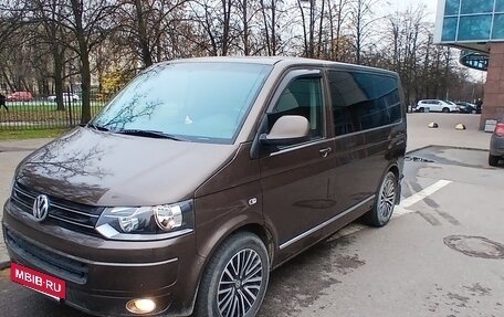 Volkswagen Multivan T5, 2012 год, 1 960 000 рублей, 3 фотография