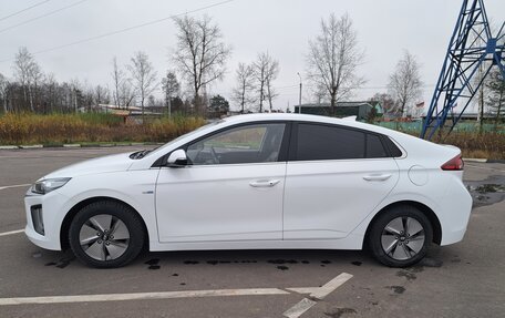 Hyundai IONIQ, 2019 год, 2 200 000 рублей, 2 фотография