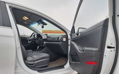 Hyundai IONIQ, 2019 год, 2 200 000 рублей, 9 фотография