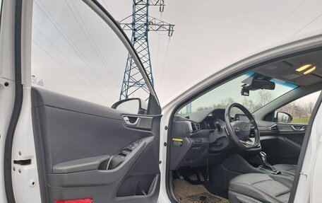 Hyundai IONIQ, 2019 год, 2 200 000 рублей, 12 фотография