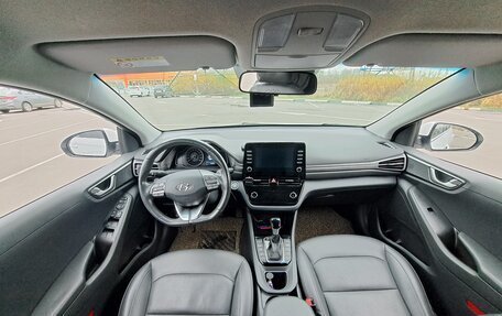 Hyundai IONIQ, 2019 год, 2 200 000 рублей, 15 фотография