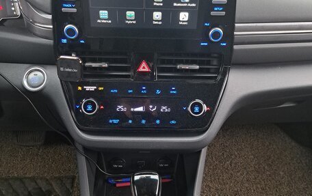 Hyundai IONIQ, 2019 год, 2 200 000 рублей, 18 фотография