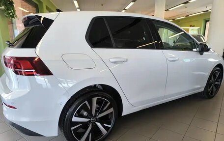 Volkswagen Golf VIII, 2025 год, 3 800 000 рублей, 5 фотография