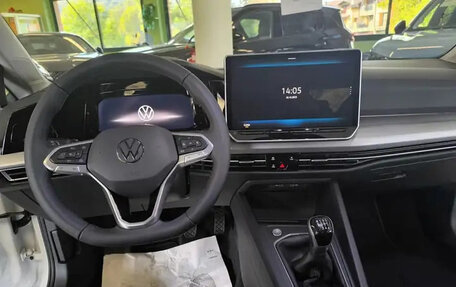 Volkswagen Golf VIII, 2025 год, 3 800 000 рублей, 8 фотография