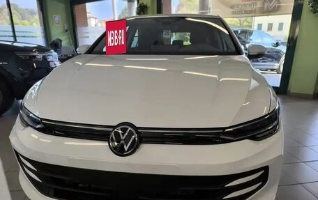 Volkswagen Golf VIII, 2025 год, 3 800 000 рублей, 4 фотография