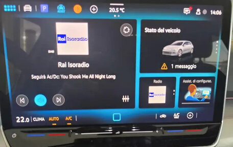 Volkswagen Golf VIII, 2025 год, 3 800 000 рублей, 14 фотография