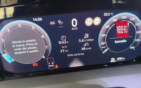 Volkswagen Golf VIII, 2025 год, 3 800 000 рублей, 13 фотография