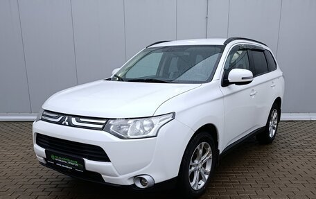 Mitsubishi Outlander III рестайлинг 3, 2012 год, 1 395 000 рублей, 1 фотография