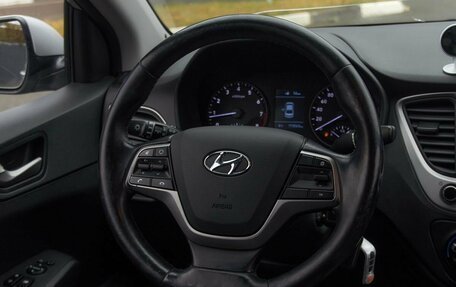 Hyundai Solaris II рестайлинг, 2017 год, 1 100 000 рублей, 16 фотография