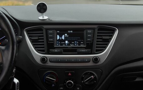 Hyundai Solaris II рестайлинг, 2017 год, 1 100 000 рублей, 17 фотография