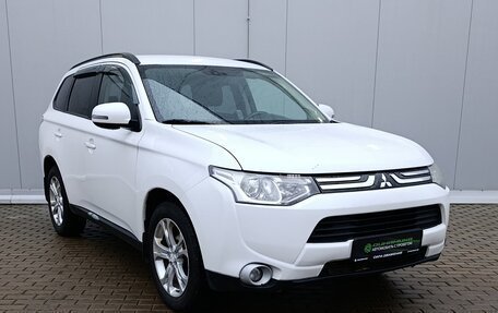 Mitsubishi Outlander III рестайлинг 3, 2012 год, 1 395 000 рублей, 3 фотография