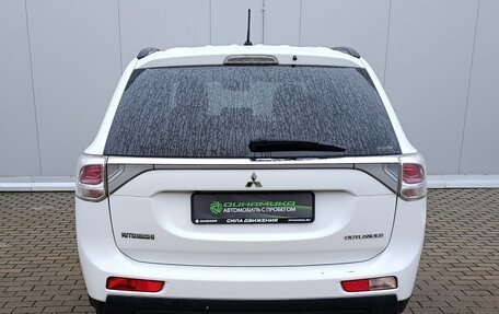 Mitsubishi Outlander III рестайлинг 3, 2012 год, 1 395 000 рублей, 6 фотография